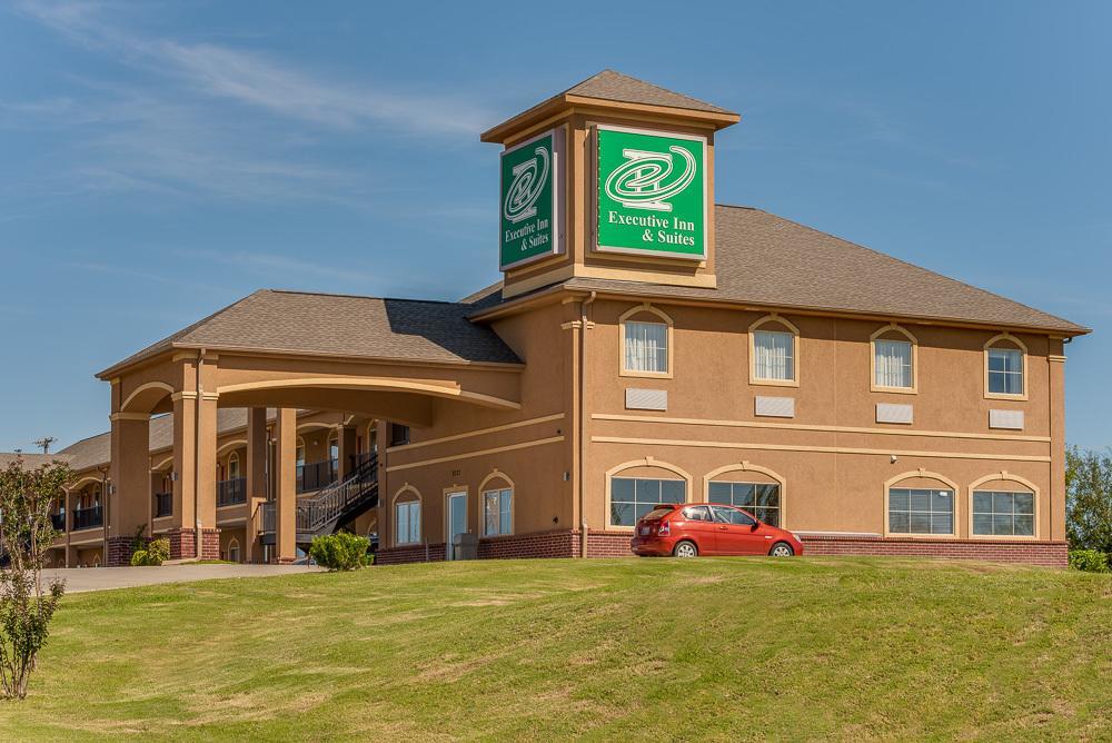 Executive Inn & Suites Cushing المظهر الخارجي الصورة