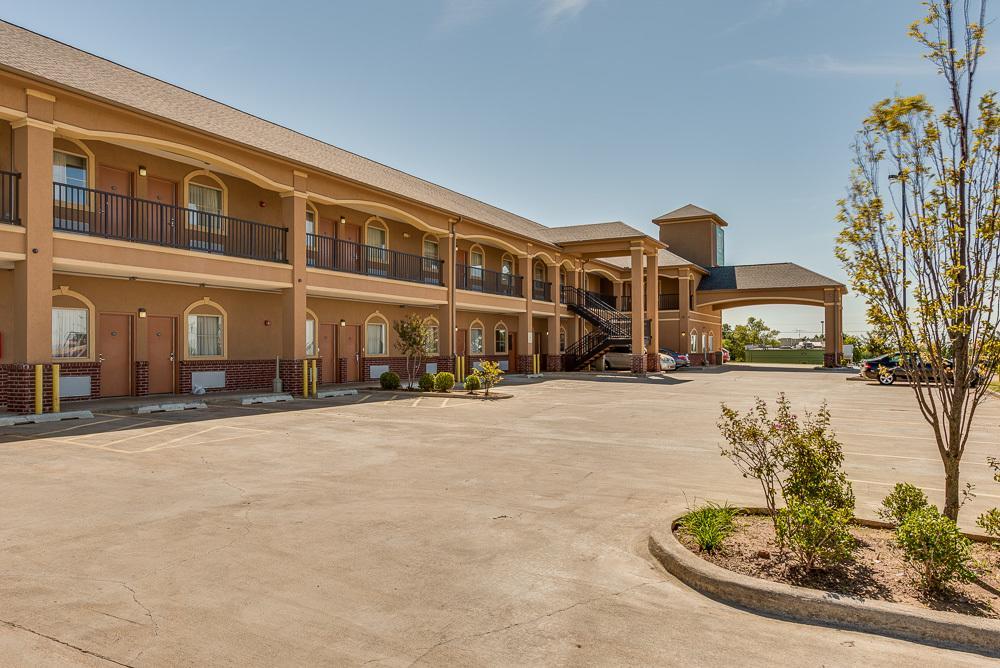 Executive Inn & Suites Cushing المظهر الخارجي الصورة